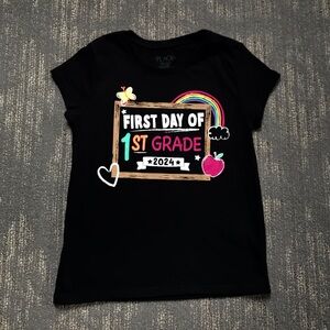 Girl graphic shirt size 5-6. Worn once